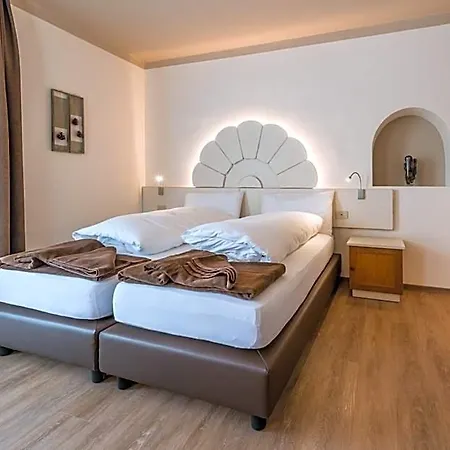 Paradiso 3*